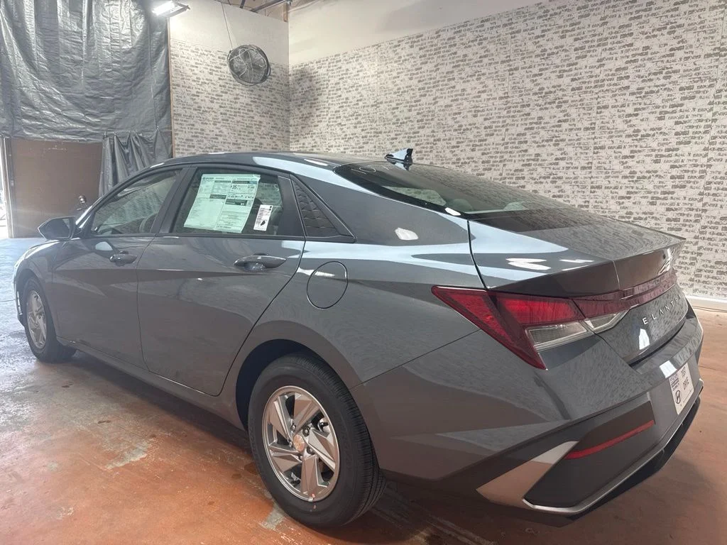 New 2026 Ecotronic Gray Hyundai SE image 5