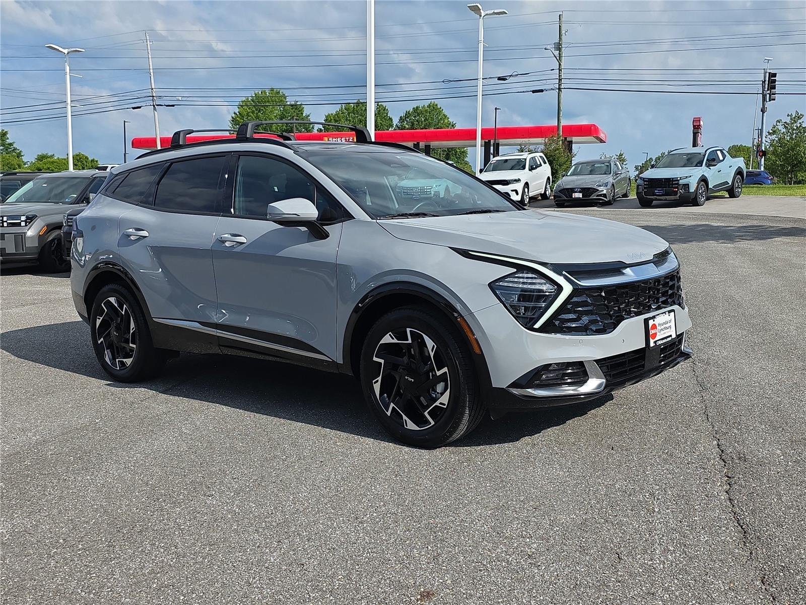 Used 2025 Wolf Gray Kia SX-Prestige image 4