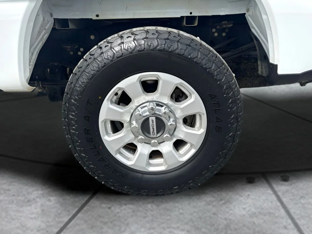 Used 2024 White Ford XLT image 18