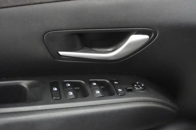 Used 2024  Hyundai SEL image 15