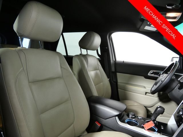 Used 2014 White Ford Limited image 9