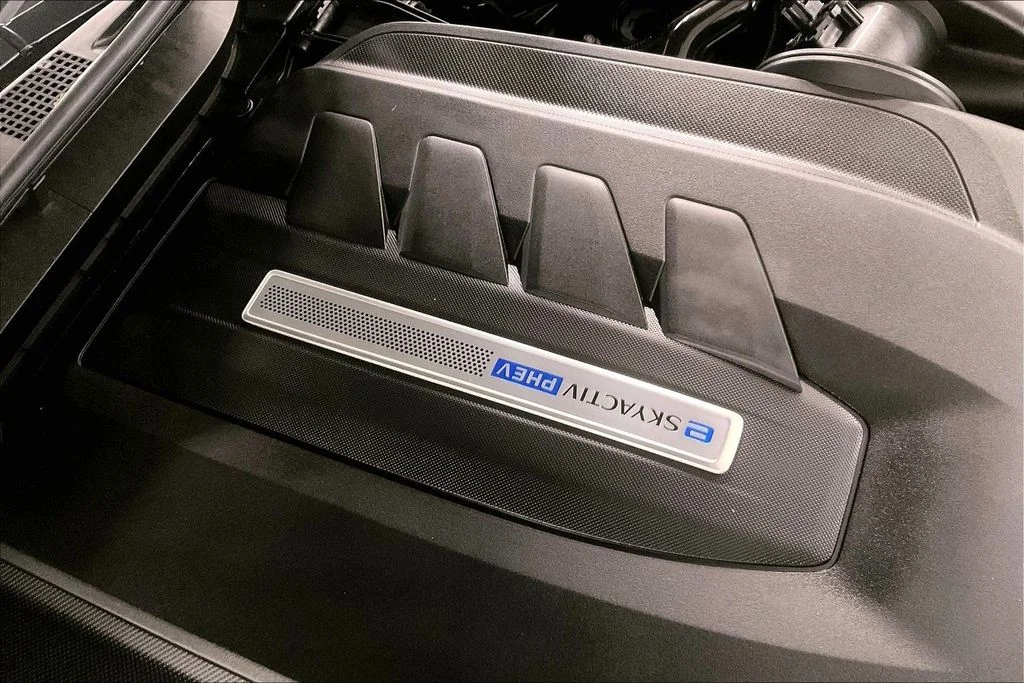 Used 2024 Blue Mazda Preferred image 34