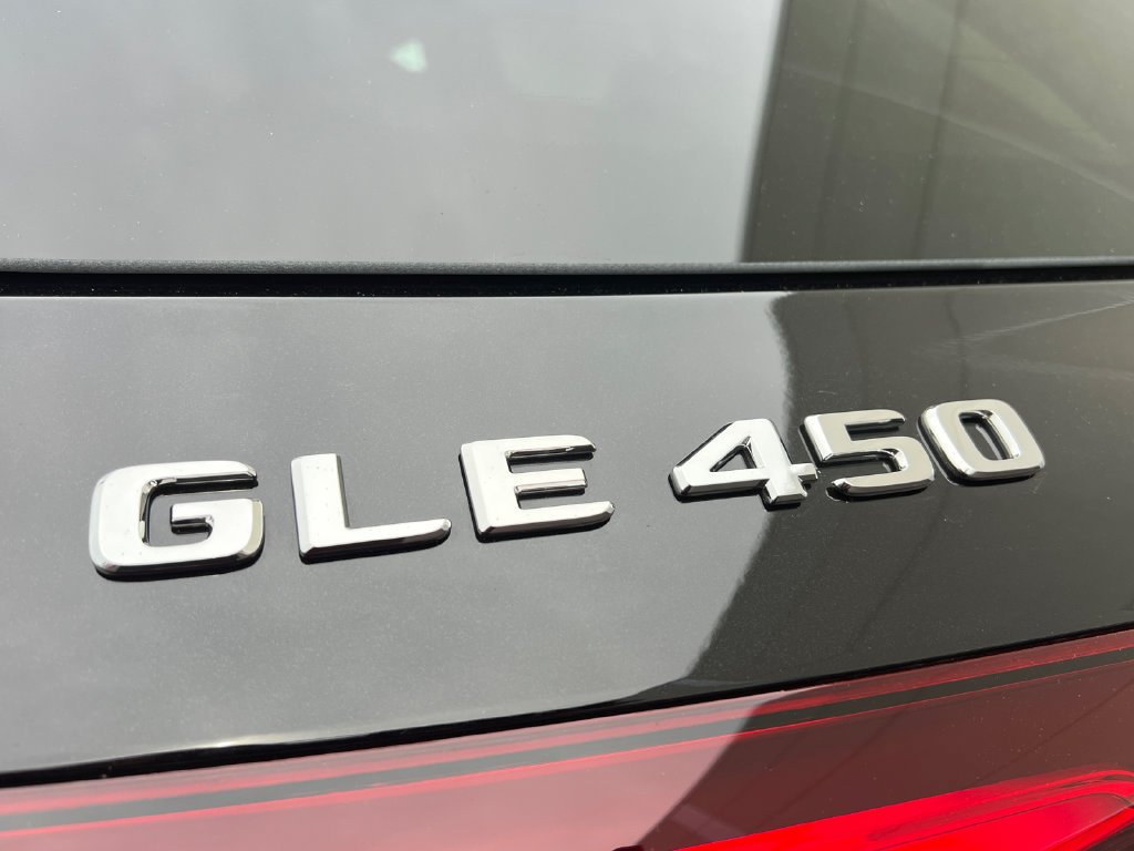 New 2026 Obsidian Black Metallic Mercedes-Benz GLE 450 image 29