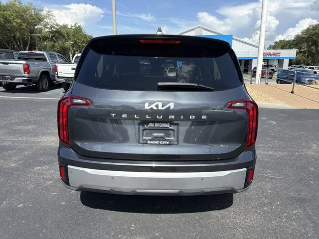 Used 2023 Gray Kia LX image 6