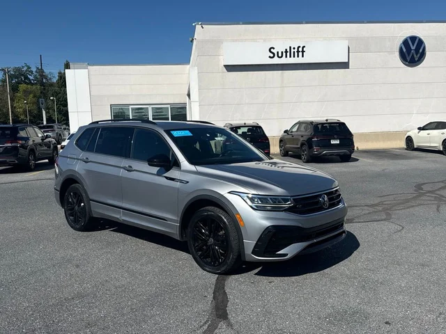 2022 Volkswagen Tiguan 2.0T SE R-Line Black