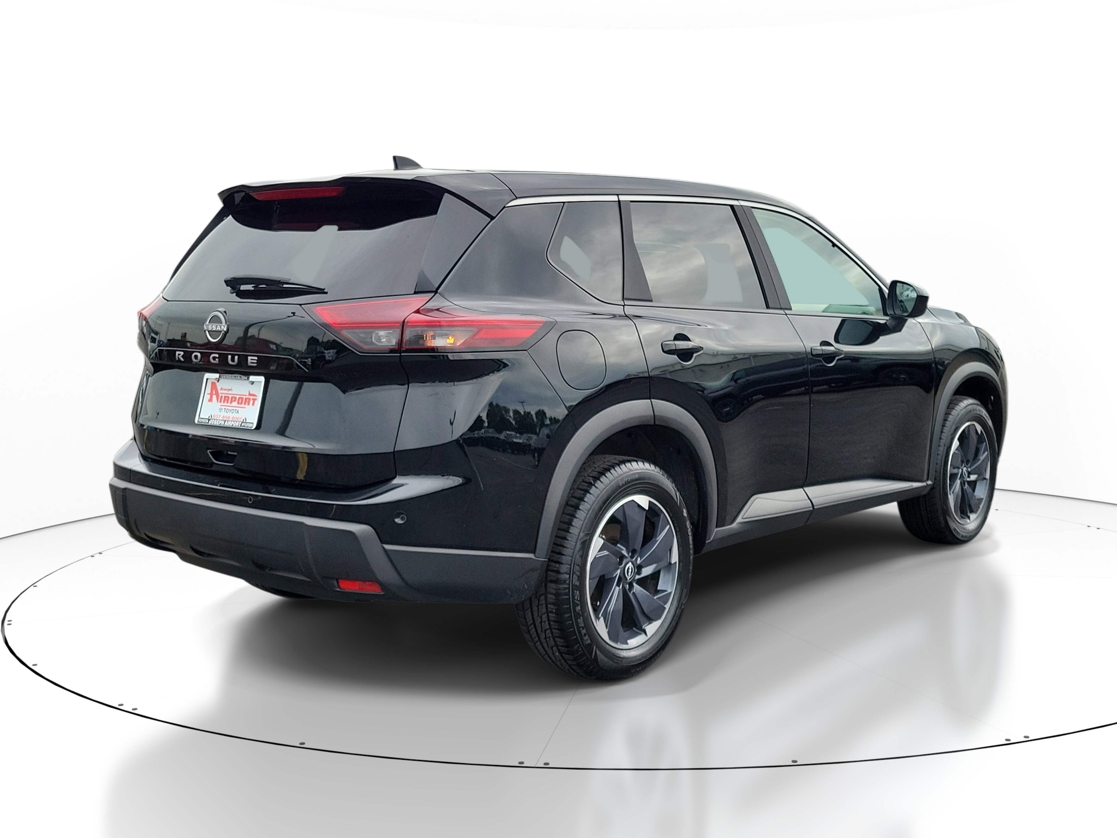 Used 2025 Super Black Nissan SV image 4