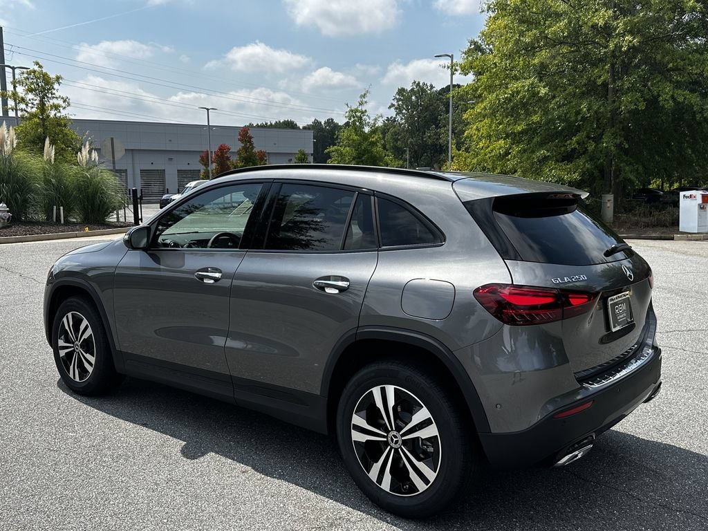 New 2026 Mountain Grey Metallic Mercedes-Benz GLA 250 image 43