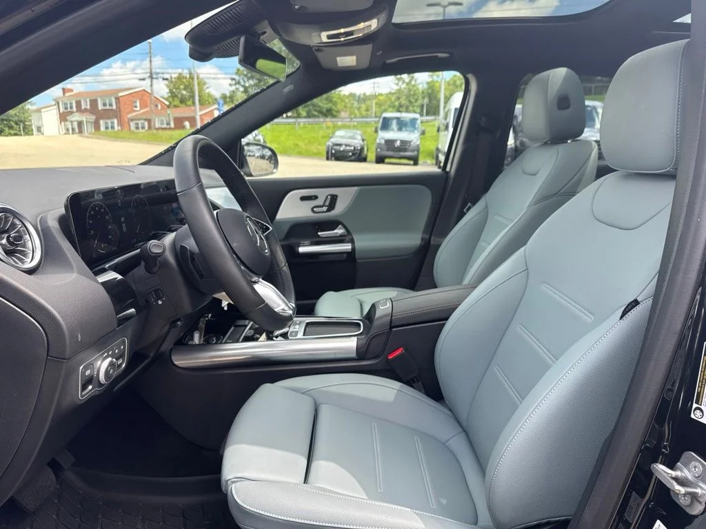 Used 2026 Black Mercedes-Benz GLA 250 image 9