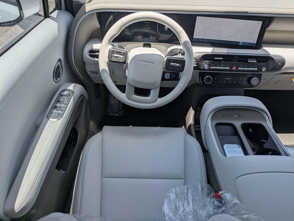 New 2026 White Hyundai SEL FWD image 17