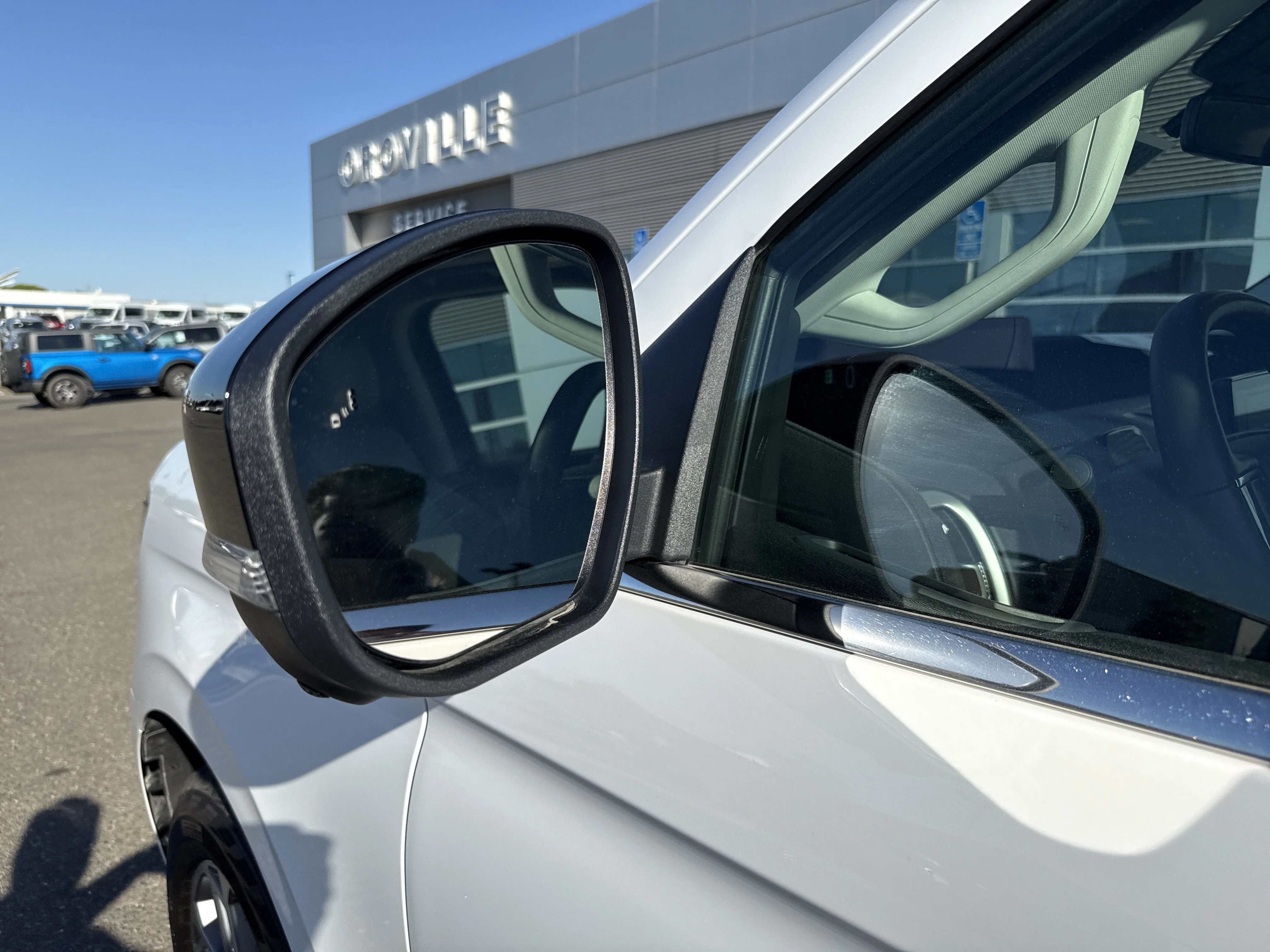Used 2025 Oxford White Ford Active image 10