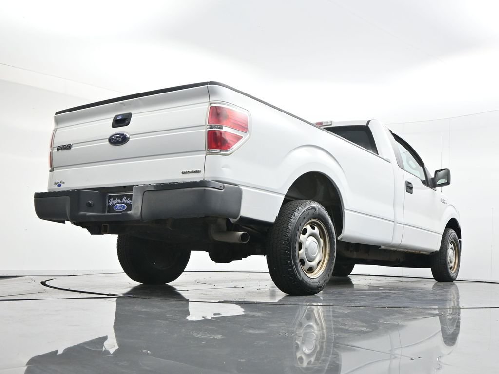 Used 2013 Oxford White Ford XL image 37