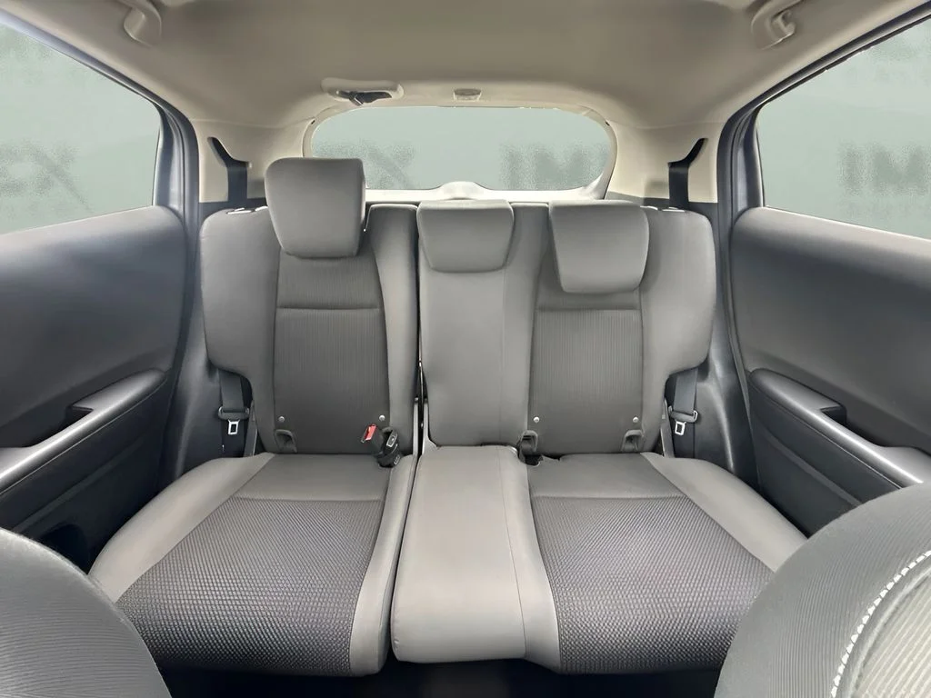 Used 2019  Honda EX image 7