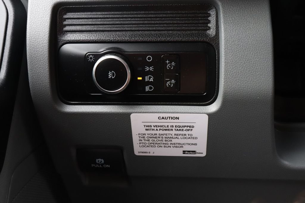 2024 Ford F-550 Super Duty Chassis Cab XL - Photo 27