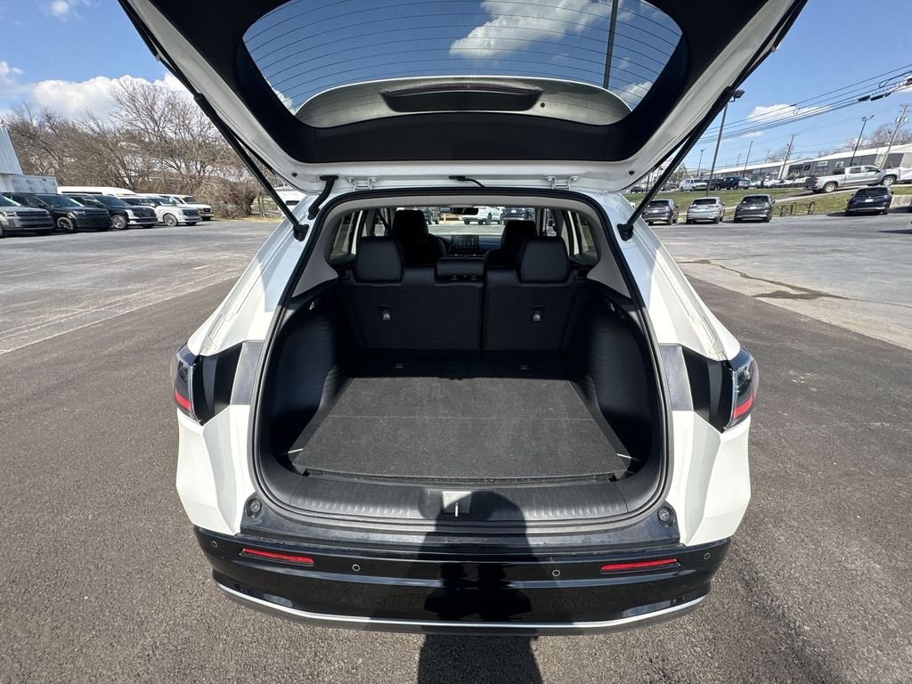 Used 2023 White Honda EX-L image 19