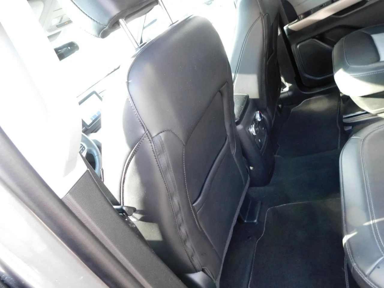 Used 2024 Carbonized Gray Metallic Ford XLT RWD image 28