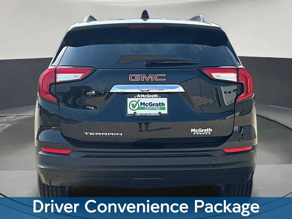 Certified Used 2022 Black GMC SLE image 7