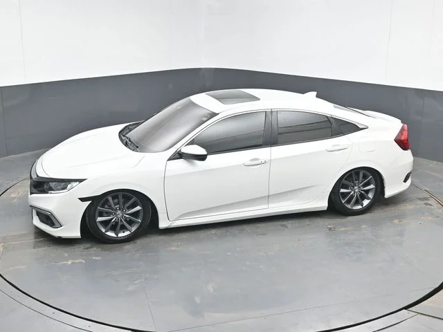 Used 2019 White Honda EX image 31