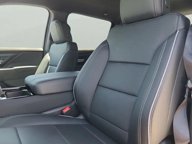 New 2026 Summit White Chevrolet LT - Extended Range image 22