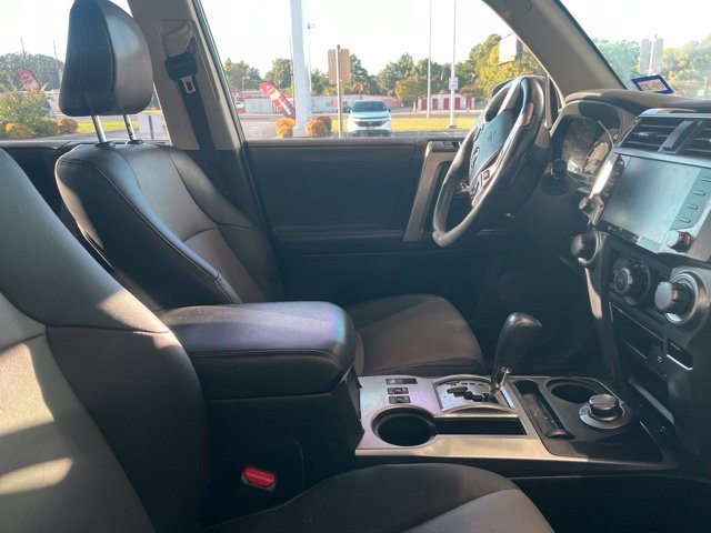 Used 2023 Magnetic Gray Metallic Toyota SR5 Premium image 16