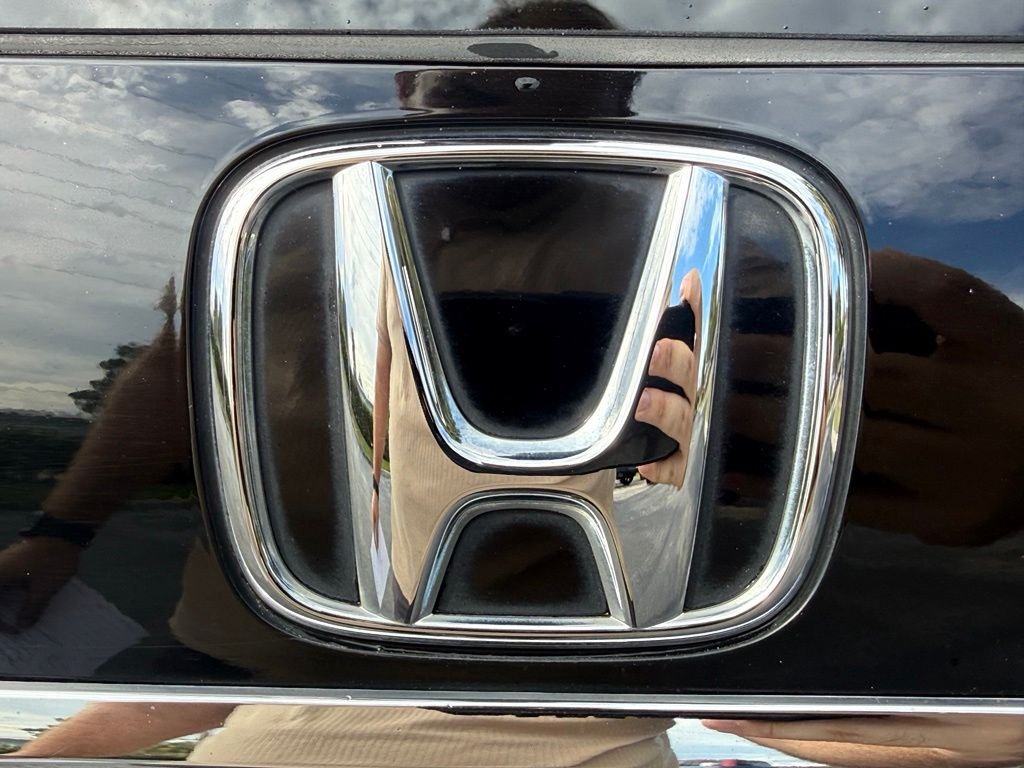 Used 2013  Honda EX-L image 36