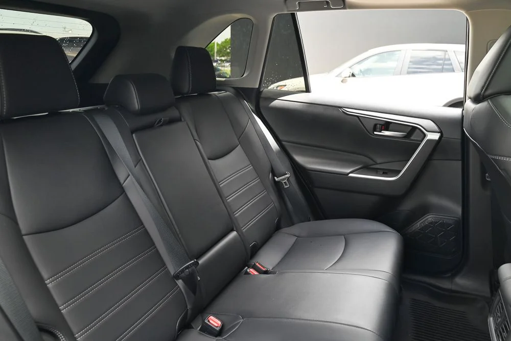 Used 2025 Silver Toyota XLE Premium image 15
