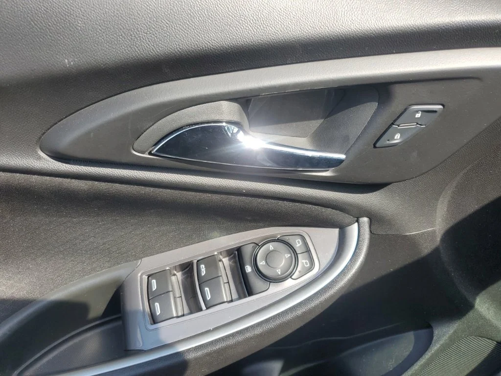 Used 2025 Gray Chevrolet LT image 16