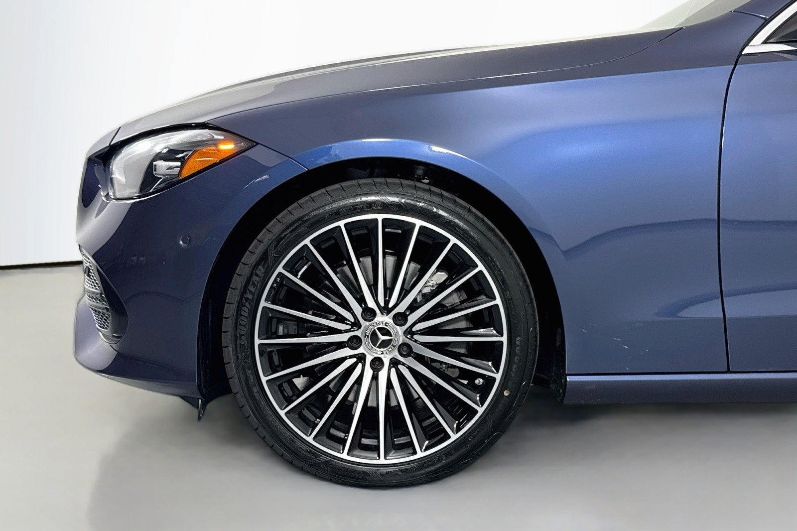 New 2026 Twilight Blue Metallic Mercedes-Benz C 300 Sedan image 9