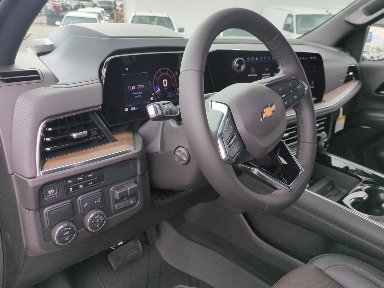 2025 Chevrolet Suburban High Country - Photo 10