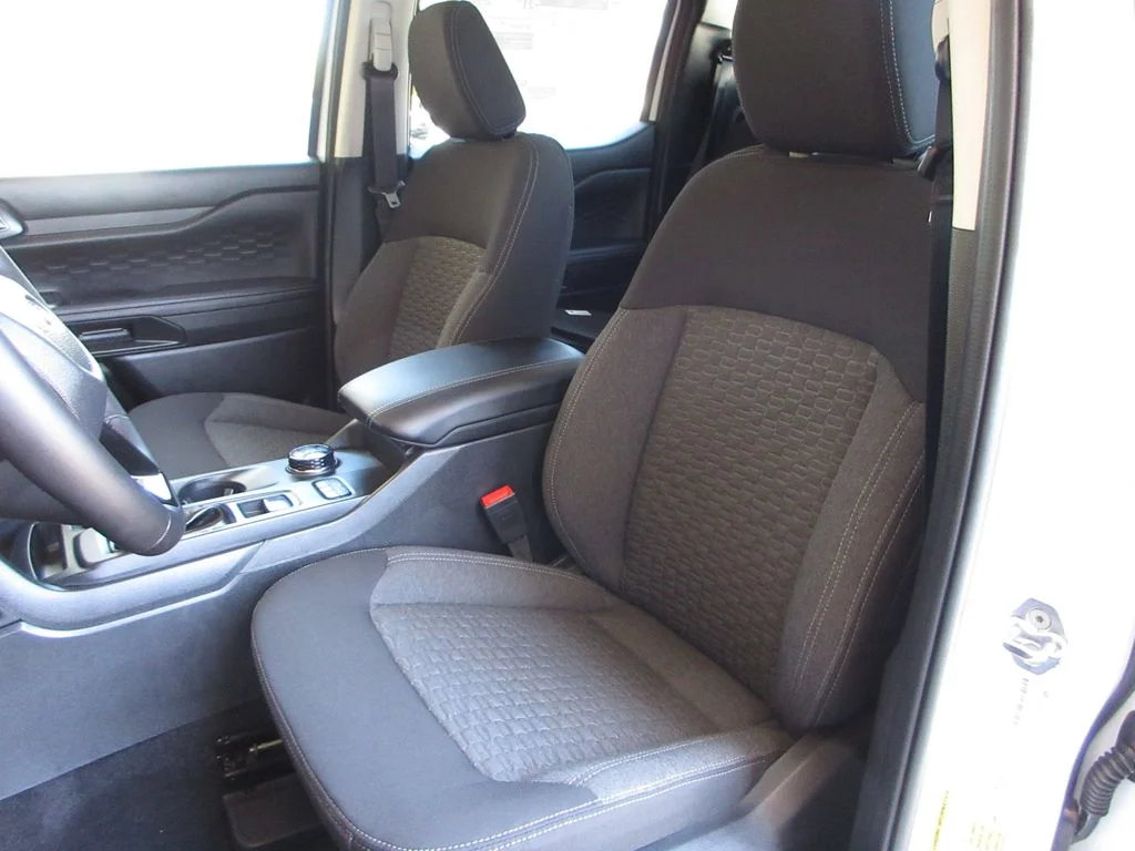 New 2026 Oxford White Ford XLT image 12