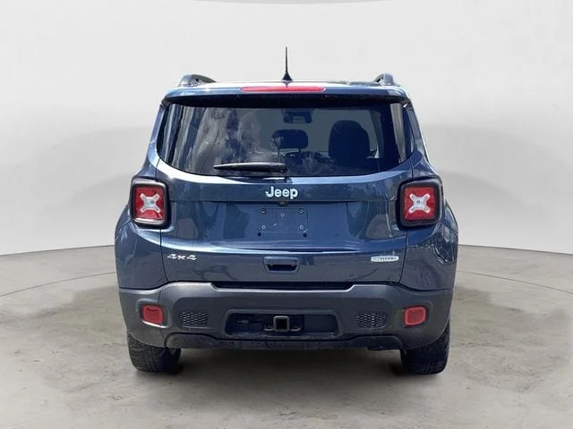 Used 2021 Slate Blue Pearlcoat Jeep Latitude image 4