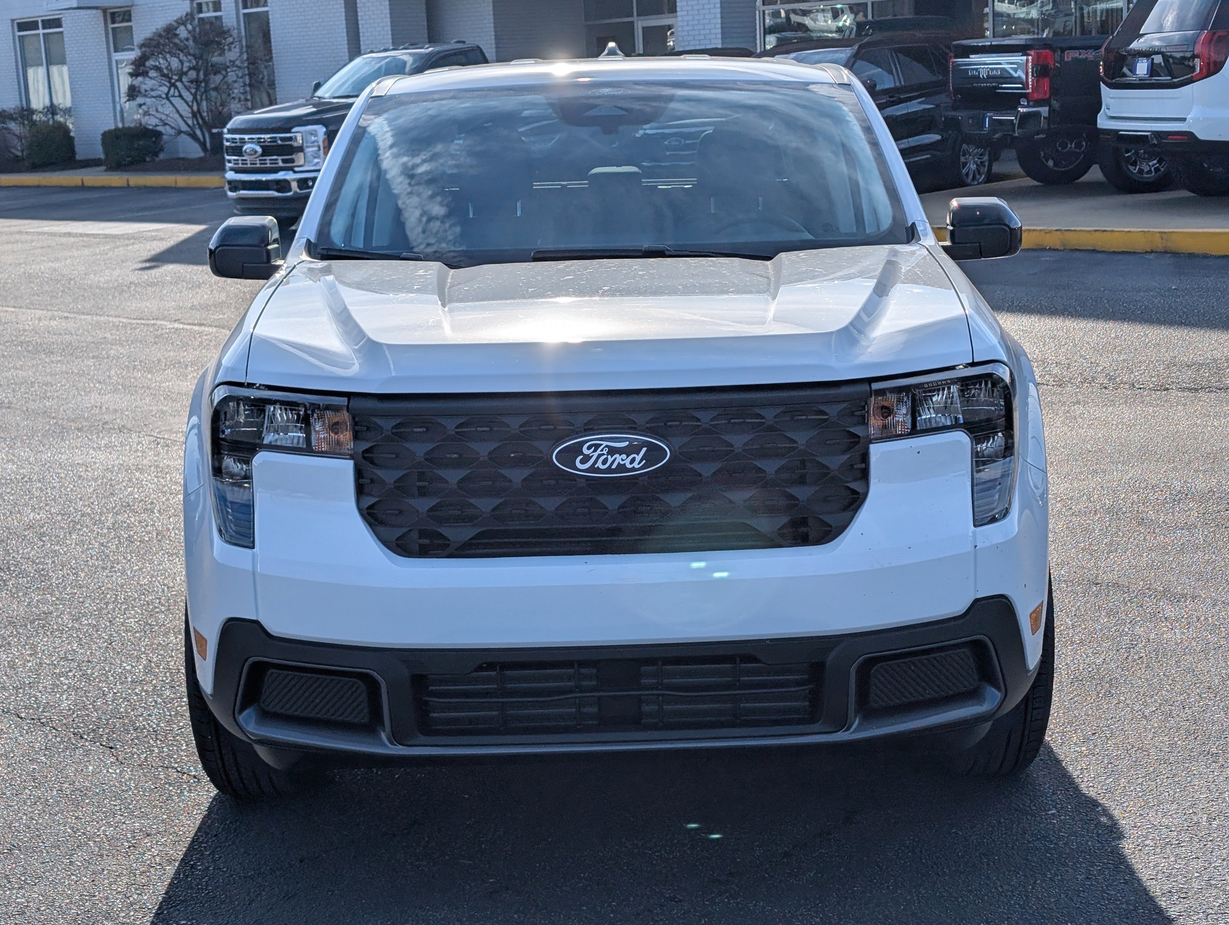 New 2026 Oxford White FORD XLT image 3