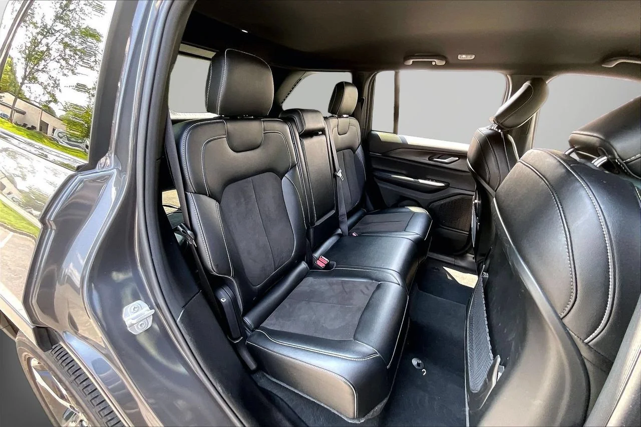Used 2023 Gray Jeep Altitude X image 23