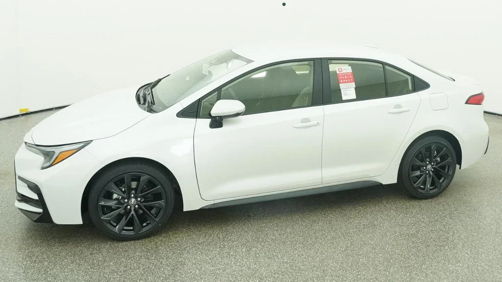 New 2026 Wind Chill Pearl Toyota Hybrid SE image 5