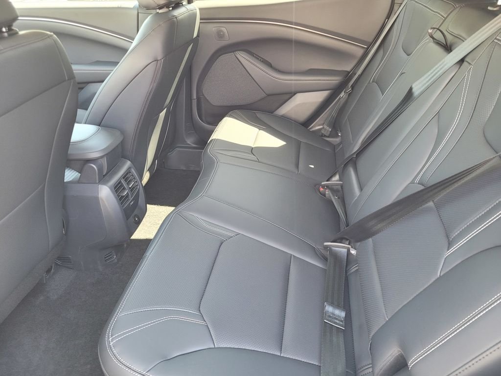 New 2026 Star White Metallic Tri-coat Ford Premium image 6