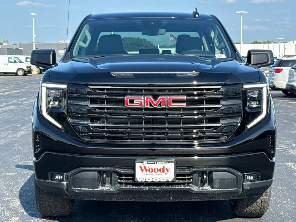 New 2026 Onyx Black GMC Elevation image 4