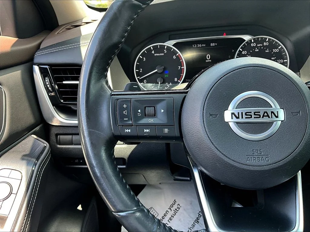 Used 2021 Red Nissan SV image 11