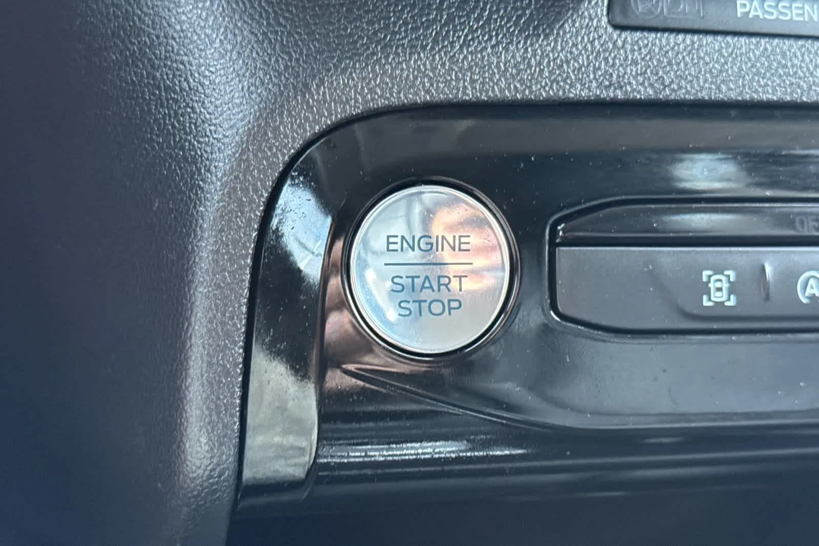 Certified Used 2025 Light Blue Clearcoat Metallic Ford Platinum image 23