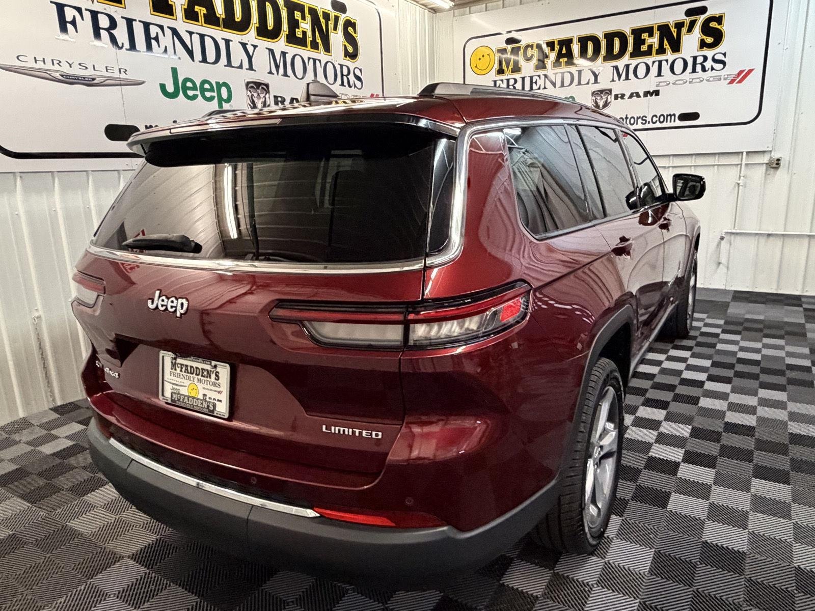 Used 2021 Velvet Red Pearlcoat Jeep Limited image 2