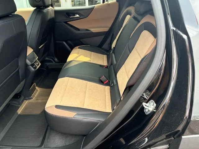 New 2027 Mosaic Black Metallic Chevrolet ACTIV image 13