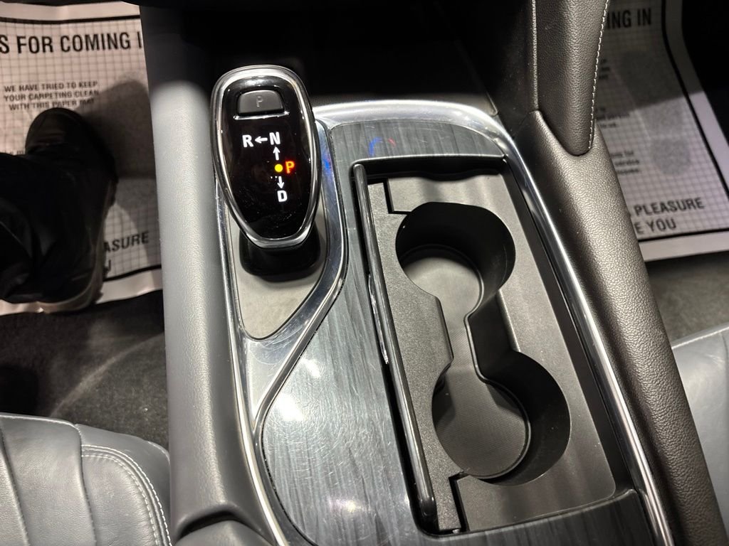 Used 2021 Black Buick Essence image 24