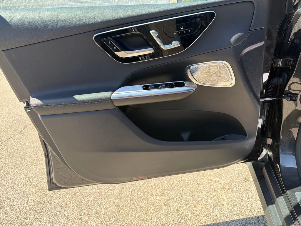 Used 2026 Gray Mercedes-Benz GLC 350e image 18