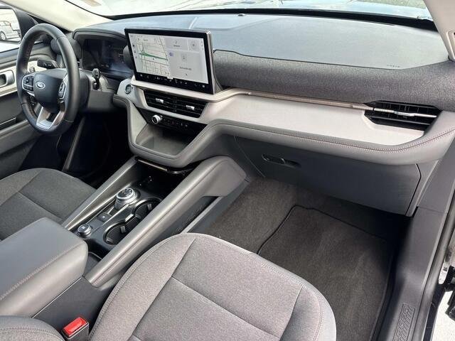 Used 2025 Agate Black Ford Active image 12