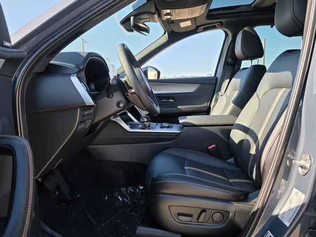 2026 Mazda CX-70 Premium Package - Photo 13