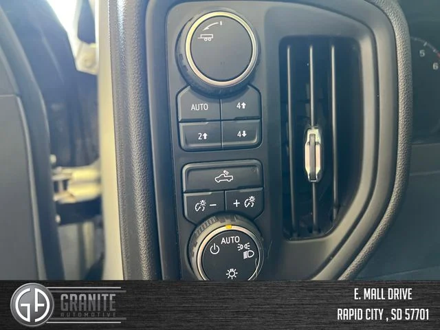 Used 2020 Silver Chevrolet Custom Trail Boss image 31