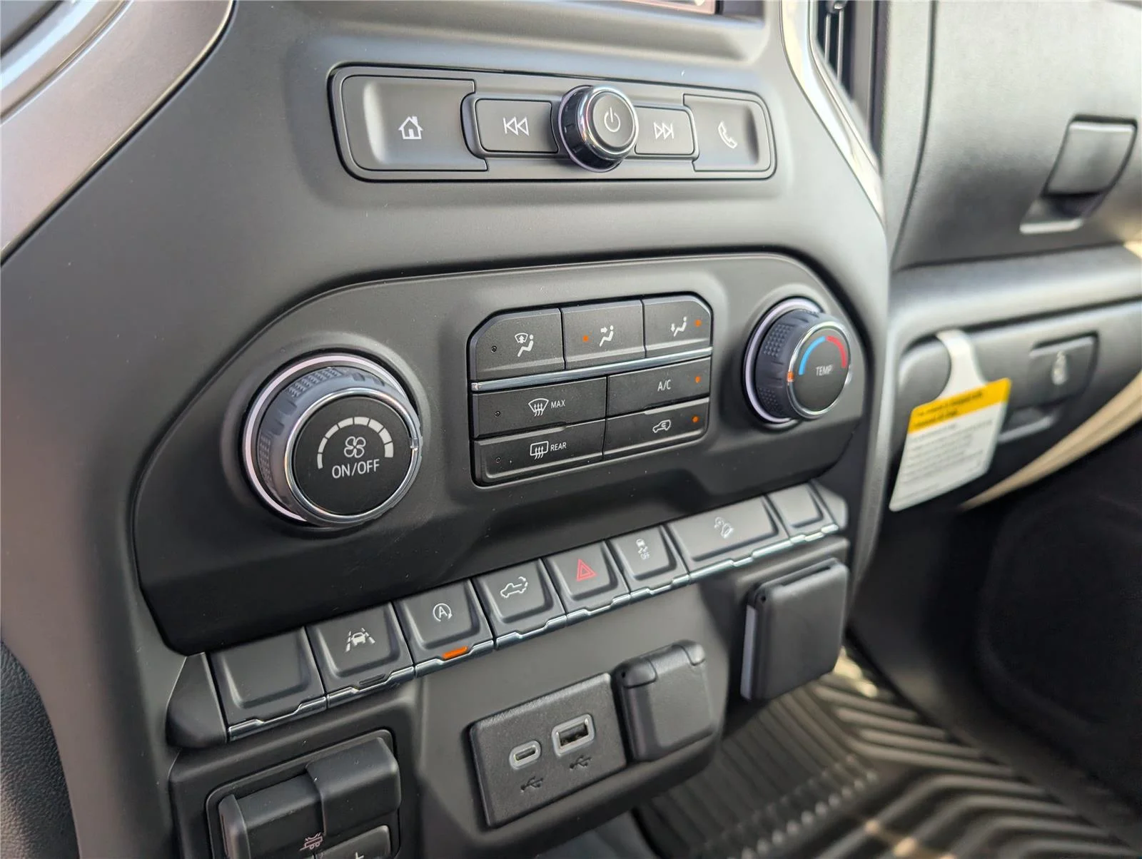 2026 Chevrolet Silverado 1500 Custom Trail Boss - Photo 19
