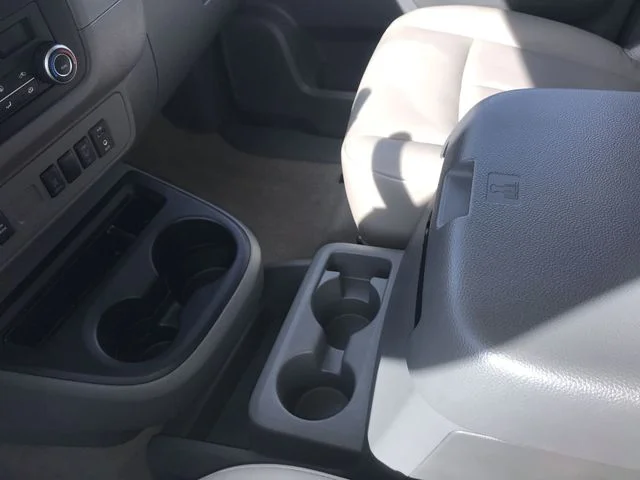 Used 2016 White Nissan SL image 20