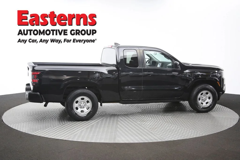 Used 2022 Black Nissan S image 41