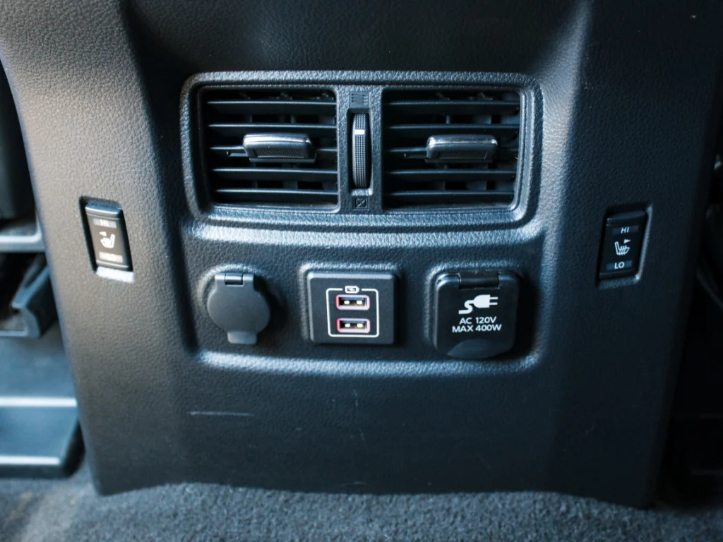 Used 2021 Glacier White Nissan PRO-4X image 28