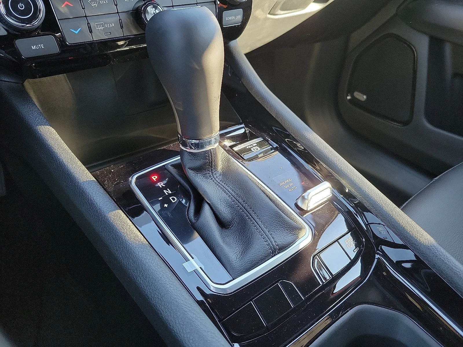 New 2026 PL4 Joose Jeep LATITUDE ALTITUDE 4X4 image 18