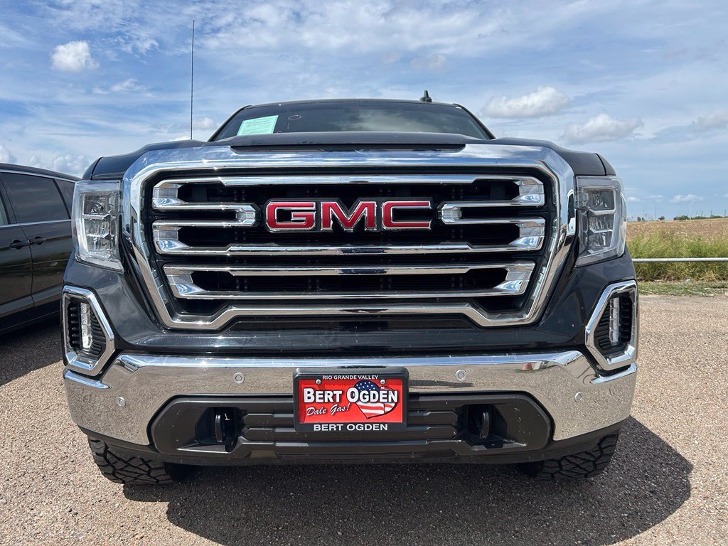 Used 2021 Black GMC SLT image 2